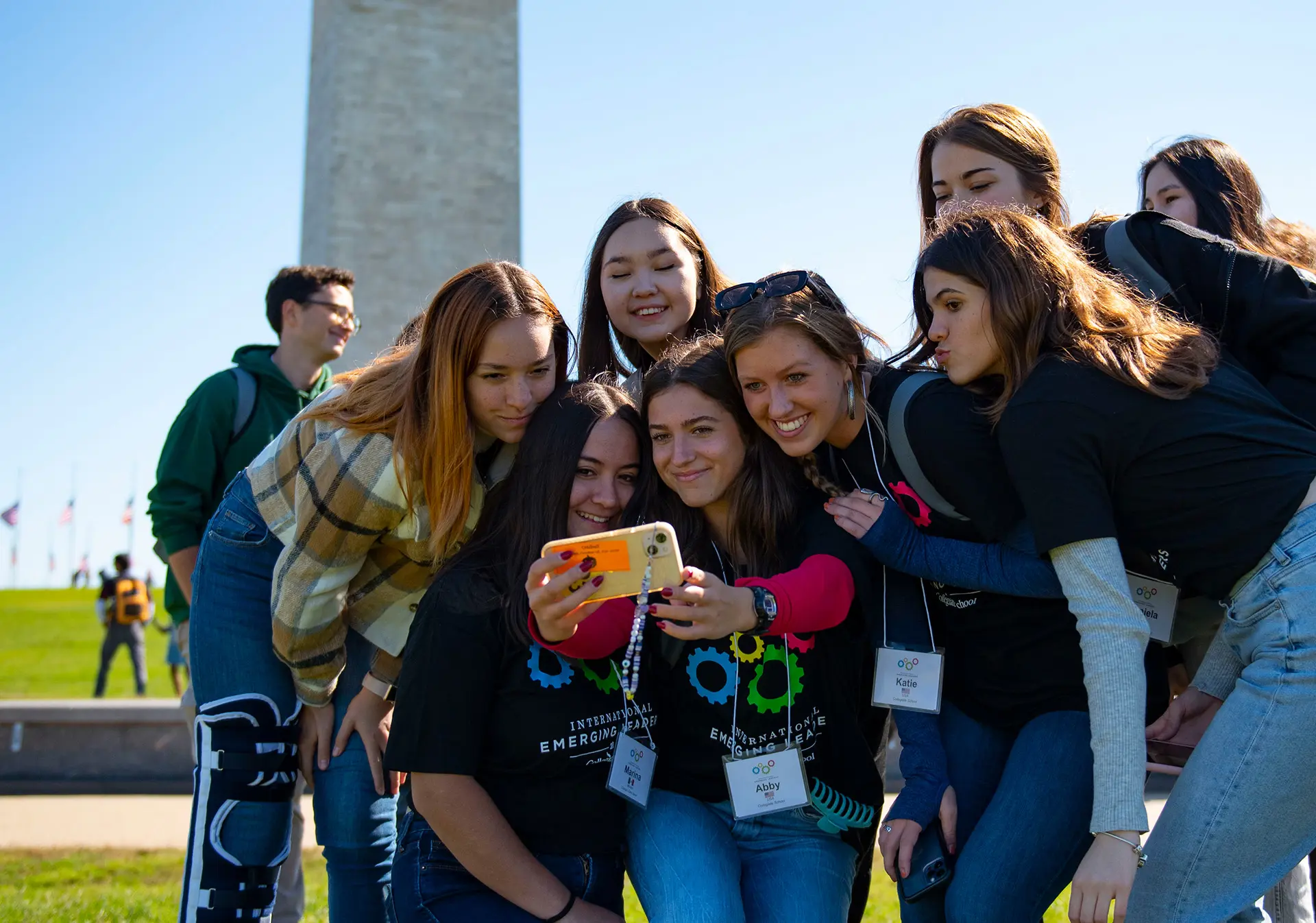 IELC students pose in front of the Washington Monument